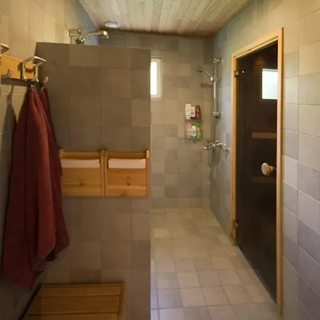 Villenkuja 5b *